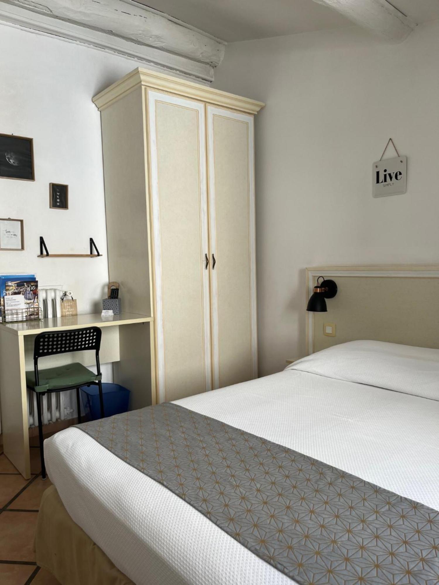 Hotel Le Flore Frejus Luaran gambar