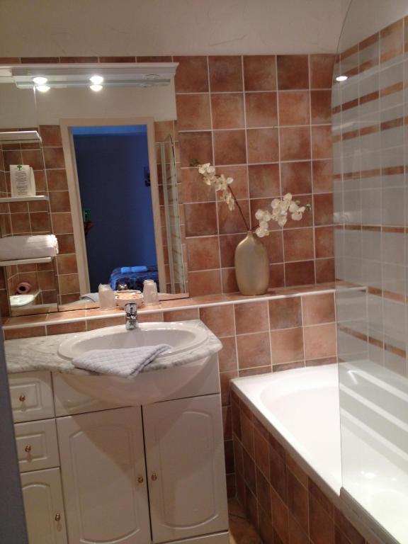 Hotel Le Flore Frejus Bilik gambar