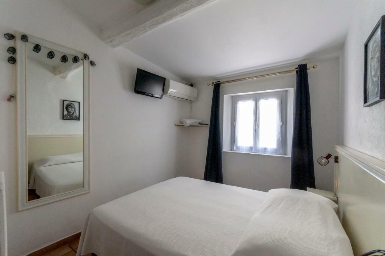 Hotel Le Flore Frejus Luaran gambar