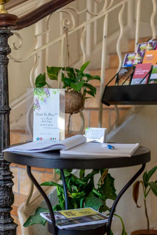 Hotel Le Flore Frejus Luaran gambar